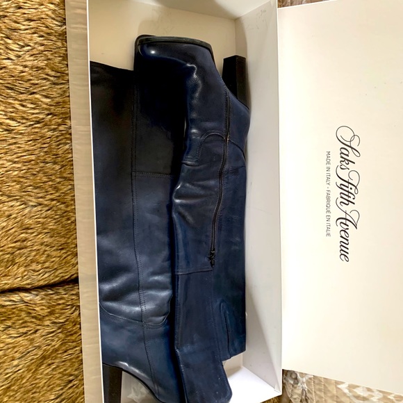 Saks Fifth Ave over the knee boots 8 - Picture 8 of 11